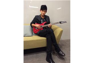 陳乃榮開唱撞金鐘　遭楊謹華放鴿子？