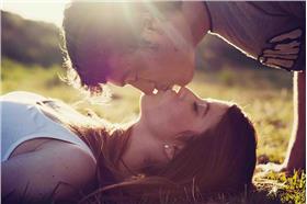 情人,情侶,戀愛,接吻flickr-Ariadna Bruna