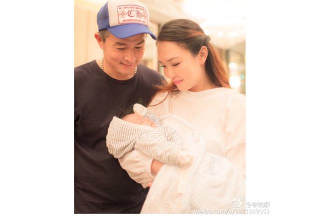 李銘順當爸又奪影帝！開心喊愛范文芳