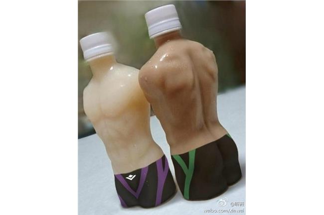 喝飲料握著猛男…日本超夯「無節操」