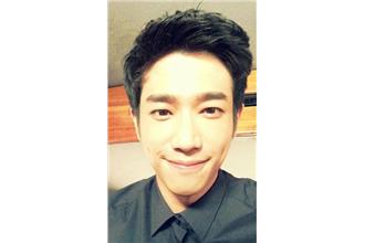 劉以豪幫女友挑鞋　爆理想型是...