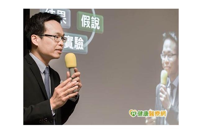 嚴重骨鬆+脊椎滑脫　老婦骨折險失禁