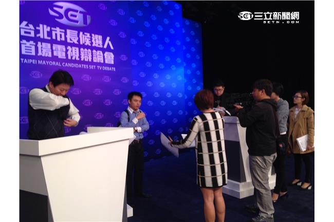 連柯首場辯論前王不見王！幕僚先會勘