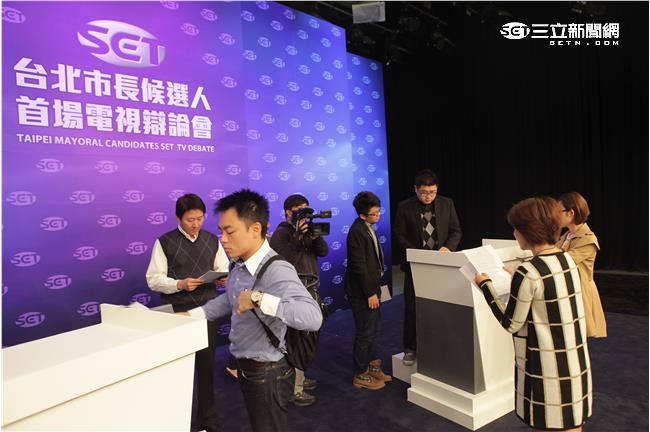 今晚辯論　連營：兩人一起上廁所尷尬