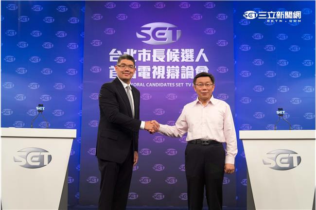 聯合報民調：支持度連25％柯72％