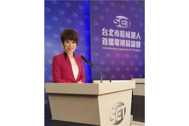 陳雅琳評北市辯論　連穩重、柯有智慧