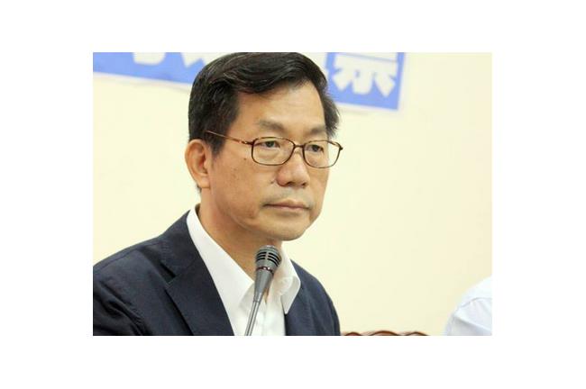 駁斥收頂新2千萬　李應元今告邱毅