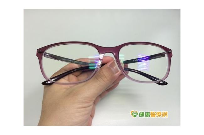藍光是什麼、會傷害眼睛嗎？醫師解答