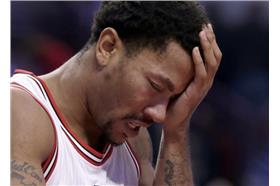 Derrick Rose：God!我怎麼又受傷了（設計對白）（圖／美聯社／達志影像）