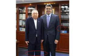 連勝文.長榮總裁張榮發合照疑造假_PTT