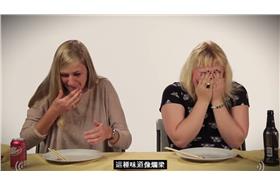 外國人吃亞洲食物_YouTube