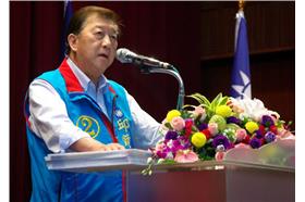 新竹縣長候選人邱鏡淳鄭永金_取自臉書