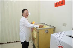 張花冠(張花冠臉書)