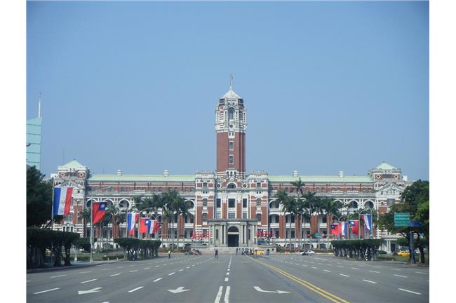 馬英九悼墜機亡者　總統府不辦尾牙了