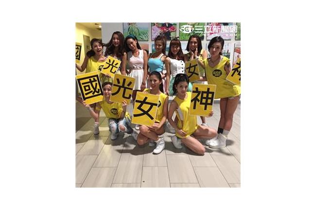 國光女神挑戰超偶　一秒脫衣震撼全場