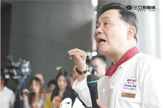 阿基師越描越黑　女主播：安慰變慰安