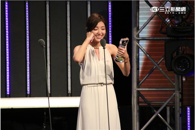 直擊／女神郭雪芙榮獲最佳華流明星獎