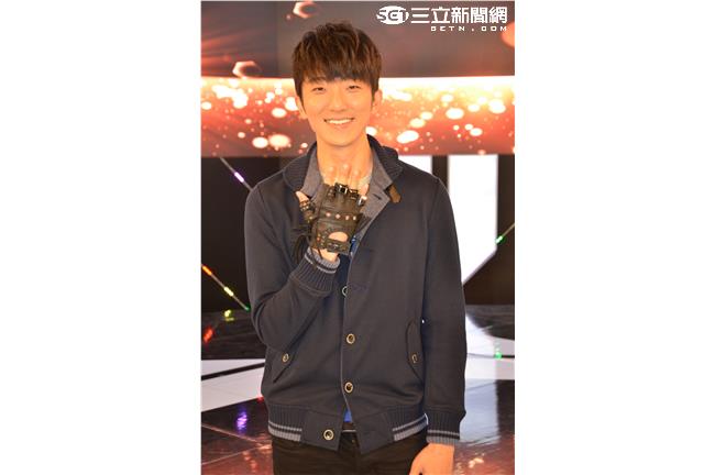 懷秋送「另類情侶裝」有他的味道喔～