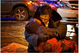 老太太與老先生／微博