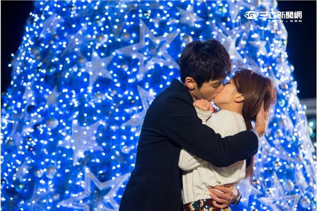 李國毅深吻三小時　郭書瑤親到脫皮