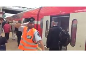 站務人員　圖／翻攝自2Day FM臉書