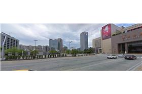 台北市政府、市議會旁廣場／GoogleMap