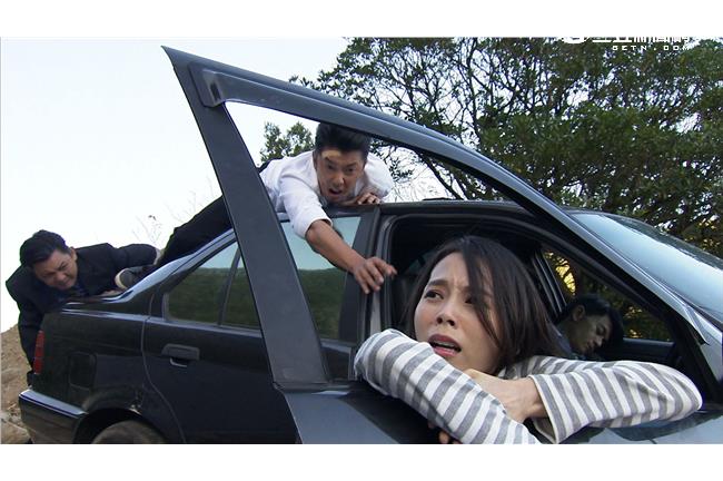 孫淑媚被挾持山路上飆車：好怕飛出去