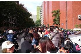 歌迷排隊搶江蕙門票／網友提供