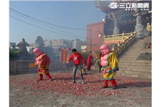 台灣好青年阿耀想改運　狂吃炮也不怕