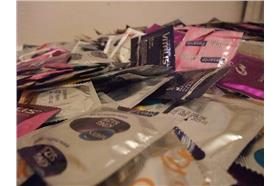 保險套(flickr-robertelyov)