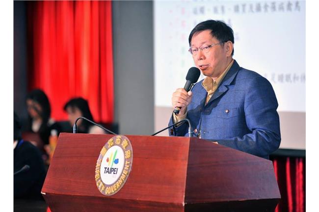 抓狗比喻八大行業　柯P：一次抓一隻