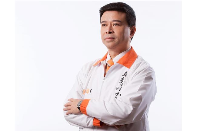 連戰登富豪榜　劉文雄一段話網友笑翻