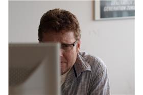 工程師,加班flickr-Wolfgang Lonien-https://www.flickr.com/photos/wjlonien/8225007156