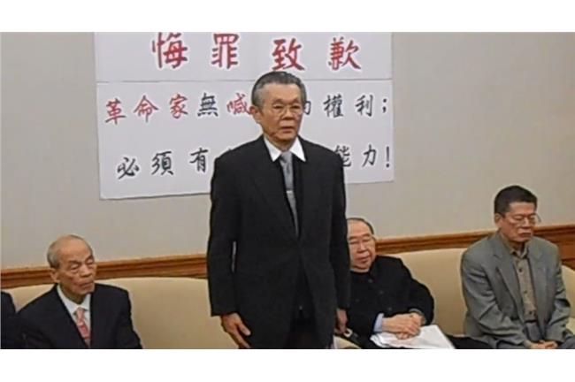 挪用全民電通4000萬　張俊宏投案