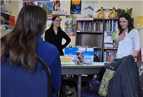 職場（Photo Credit：flickr／U.S. Army Corps of Engineers）
https://www.flickr.com/photos/usacehq/8579050549/in/photolist-88qRRZ-88u7qE-oDGgvv-nTrNNG-8NqreE-oc6ejQ-gmt9r1-awW632-nTrNV5-mTHn3B-nVn1Du-7CuezY-paSRYP-9i4kpH-9i45kz-9i4kvF-9i7pRE-ebsU3A-bSBQyt-8mppYJ-puDX4s-6pQ4Pk-88qRLD-8Gyd4-9sXHt-8VESt-gxHzsu-9ES12m-aKD7mT-9zRFb-7Cqn2H-8TNz6Z-6pQ5en-78eoK6-5UTmpg-78emH6-8ddyZD-9EBFjn-e5cvyy-e56SQD-9EEAcN-97Xagu-9EBFbv-5LtjXf-9EP3HP-9Wkiu1-8TREaA-5LJ9V-6pQ4jB-7NRXku