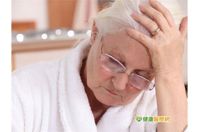 常壓性水腦症　腰椎腹腔引流術可解套