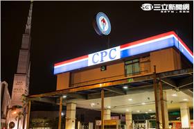 加油站,中油,降價,漲價,石油,無鉛,95,92,98,柴油,中東,浮動油價 (林敬旻攝)