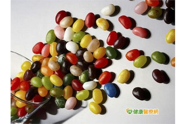 愛亂吃糖果　小心吃下這些食品添加物