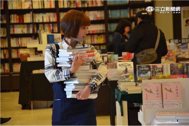 孟耿如遇變態買A書　還被問粗度嚇傻