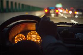 塞車　圖片來源：*嘟嘟嘟* flickr CC
https://www.flickr.com/photos/enixii/5295743337/in/photolist-94Y4ZB-9NRKwH-7xLRL7-3rDnU9-535VBq-34kY8D-qJir-qJi4-7GXE9A-64CFUt-6uoCB1-qvZhYk-8BEHMB-7Nf4Gb-7xGyq2-535VAo-6x2LgZ-heY8WZ-hKnpkW-hKhahW-pMQLPT-9xTNWy-qNdcRU-cF7hMA-cF7bAJ-cF6Uhb-6xm8rC-53kNer-diXcDJ-dQU1vR-6giPSK-8vJhgU-dQx7oe-c9h8Eo-ddVciq-a16n88-9yC4aa-73VzrC-zk48P-6nrxpn-pUrB-fA67Ji-8Ht3bV-5rcjS9-pVf3-24vbF8-4STHMH-8gjM8M-5gPzSz-5W4Q3W