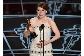 茱莉安摩爾／美聯社