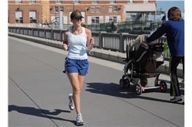 慢跑/flickr/https://www.flickr.com/photos/johnloo/2448218920