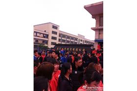 大陸東莞興昂鞋業罷工_微博