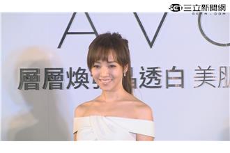 侯佩岑女神變慈母　「奶」事大方聊