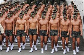 軍人／Flickr oscar
https://www.flickr.com/photos/33784581@N07/6229924903