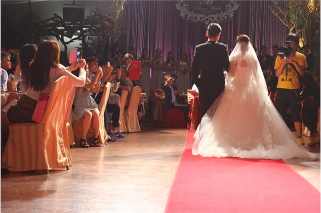 習俗綿延不絕～弟弟結婚變全家的__