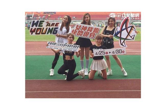 國光女神為選手加油　全中運驚喜快閃