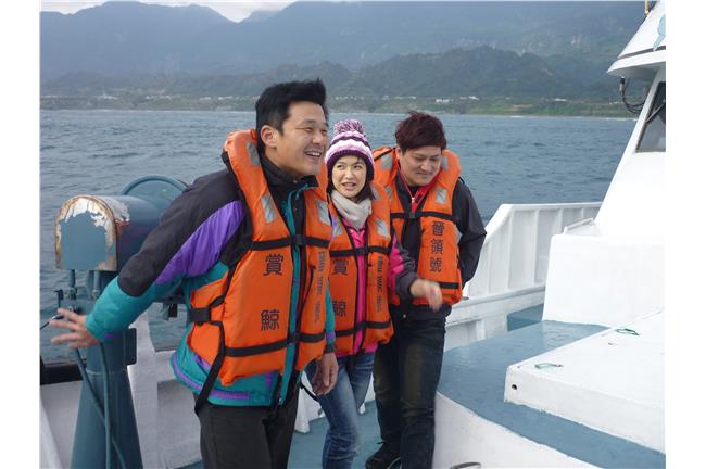 陳曉菁工作超敬業！克服暈船上鏢台