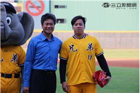 陳義信、陳鴻文(記者朱修寬攝影)