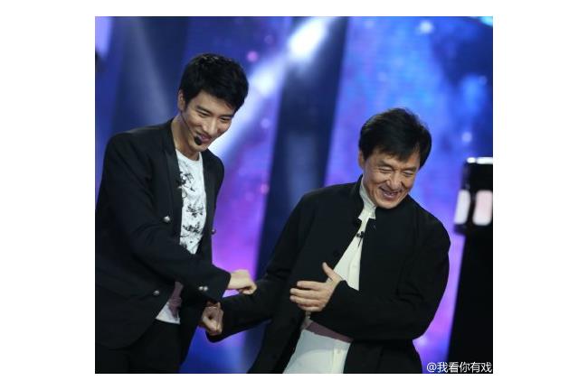 成龍一語扯出這個人　王力宏臉僵尷尬